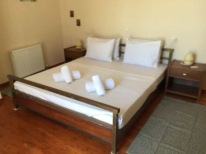 Image No.14-3 Bed Property for sale