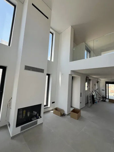 Image No.16-2 Bed Maisonette for sale