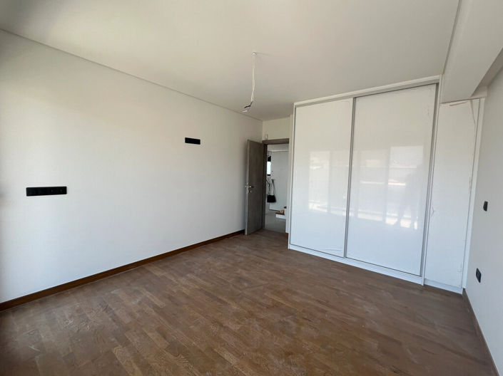 Image No.26-2 Bed Maisonette for sale
