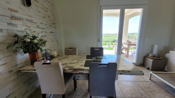 Image No.11-5 Bed Villa for sale