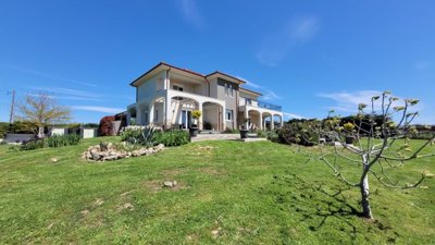 Photo 8 - Villa 330 m² in Central Macedonia