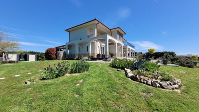 Photo 9 - Villa 330 m² in Central Macedonia