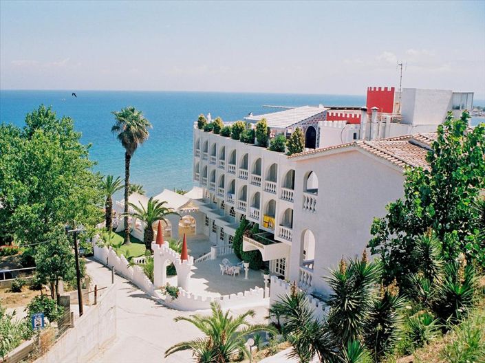 Image No.2-Un hôtel à vendre à Antirrio