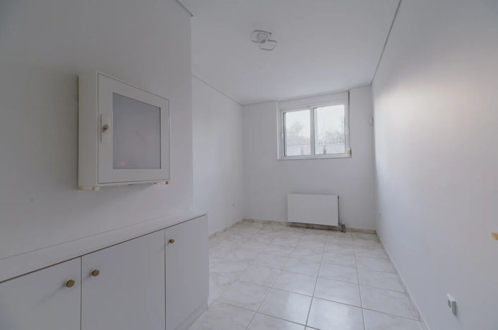 Image No.28-Villa de 7 chambres à vendre à Lagonisi