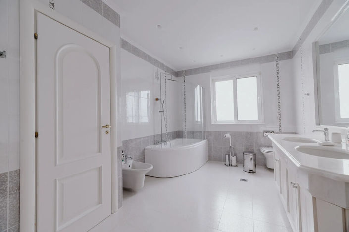 Image No.6-Villa de 7 chambres à vendre à Lagonisi