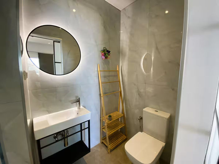 Image No.19-4 Bed Flat for sale