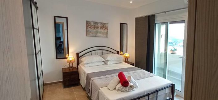 Image No.9-4 Bed Flat for sale