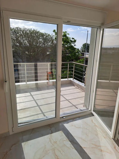 Image No.12-2 Bed Maisonette for sale