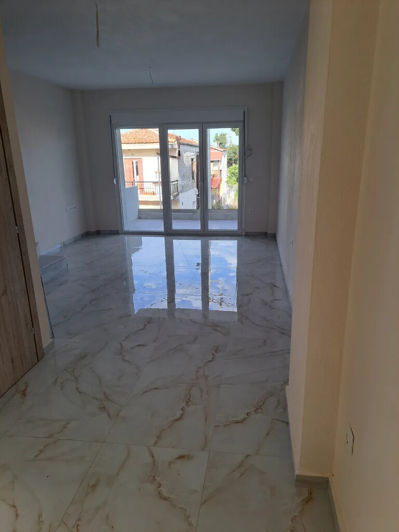 Image No.4-2 Bed Maisonette for sale