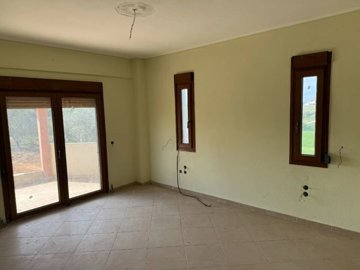 Photo 2 - Cottage 310 m² in Central Macedonia