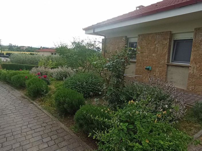 Image No.11-6 Bed Property for sale