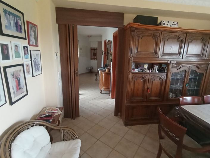 Image No.28-6 Bed Property for sale