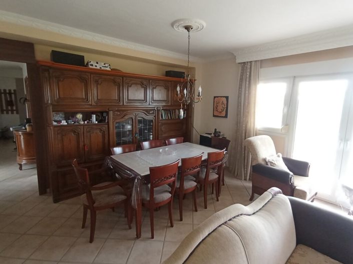 Image No.29-6 Bed Property for sale