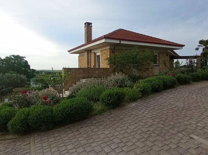 Image No.3-6 Bed Property for sale