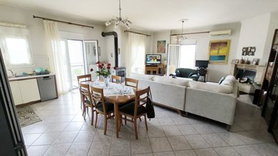 Photo 2 - Cottage 250 m² in Attica