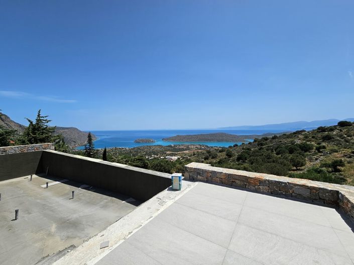 Image No.1-5 Bed Villa for sale