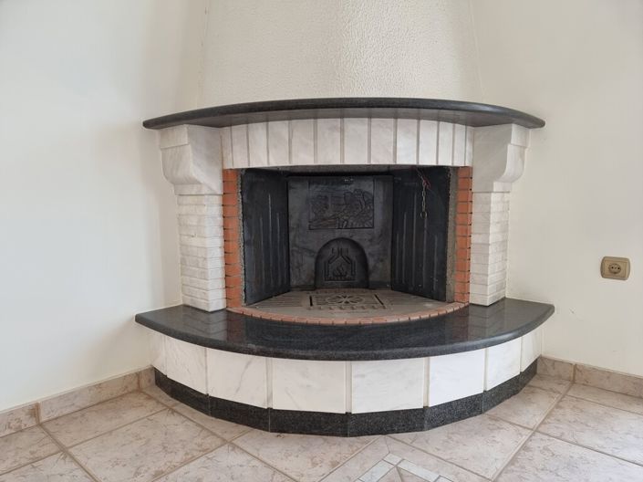 Image No.11-3 Bed Maisonette for sale