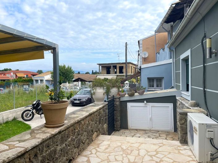 Image No.28-3 Bed Property for sale