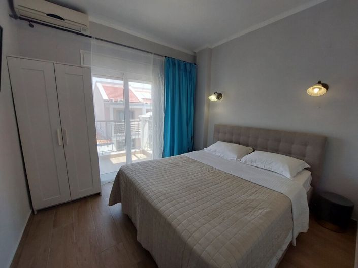 Image No.10-1 Bed Flat for sale