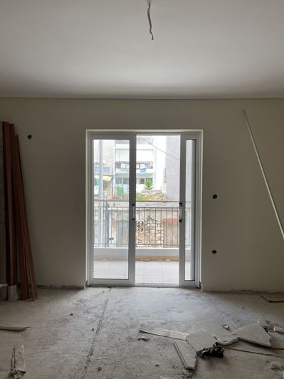 Image No.12-2 Bed Flat for sale