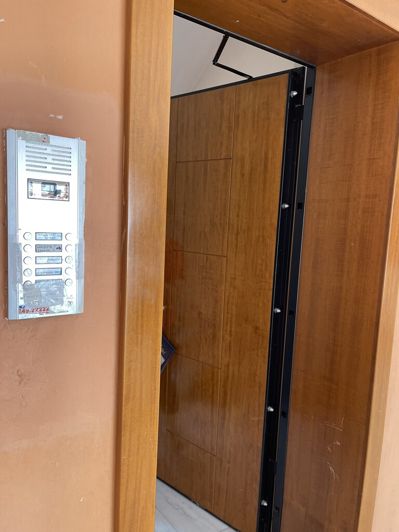 Image No.3-2 Bed Flat for sale