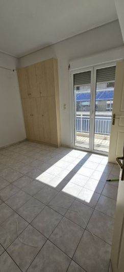 Image No.15-4 Bed Flat for sale