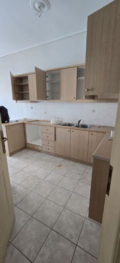 Image No.18-4 Bed Flat for sale