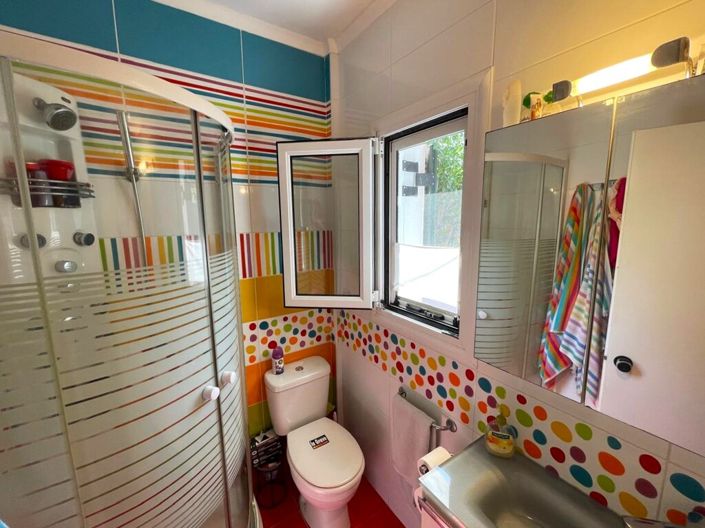 Image No.25-2 Bed Flat for sale