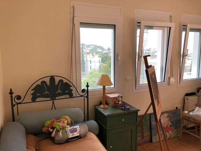 Image No.12-4 Bed Maisonette for sale