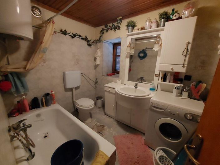 Image No.5-1 Bed Maisonette for sale