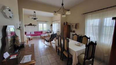 Photo 12 - Cottage 200 m² in Central Macedonia