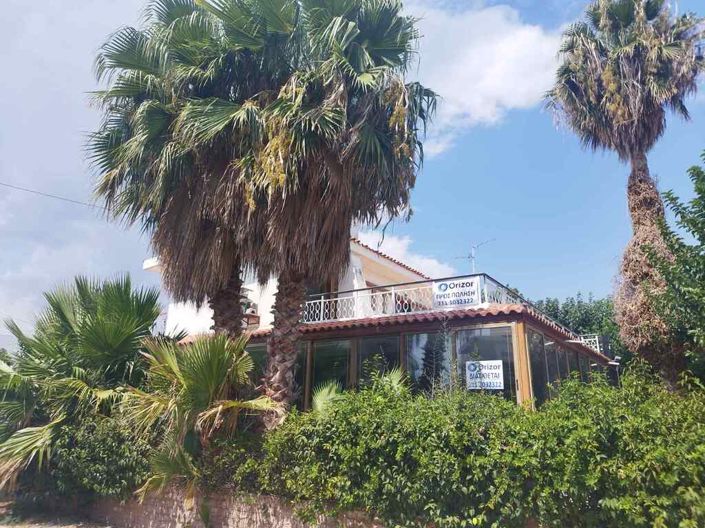 Image No.10-1 Bed Property for sale