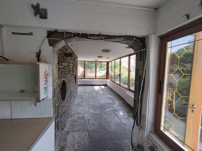 Image No.11-1 Bed Property for sale