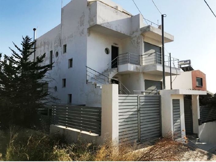 Image No.2-11 Bed Property for sale