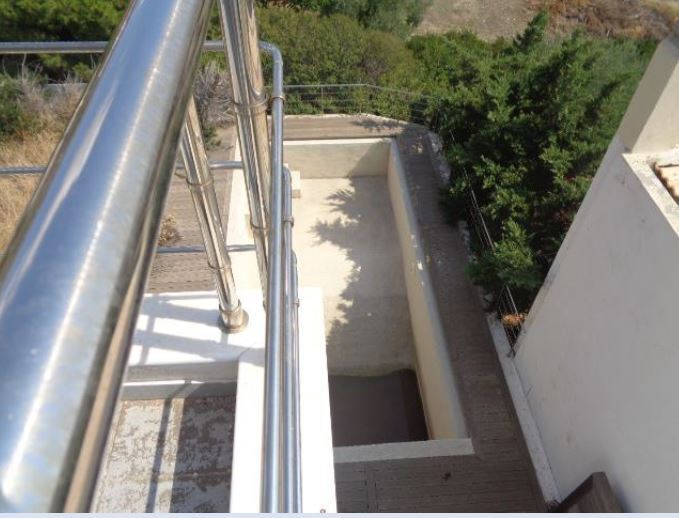 Image No.3-11 Bed Property for sale