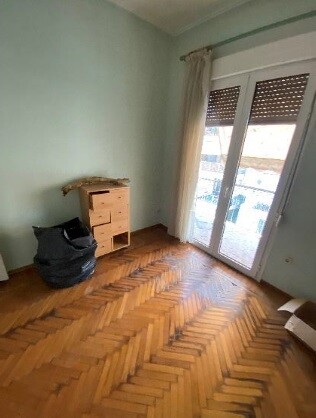 Image No.5-2 Bed Flat for sale