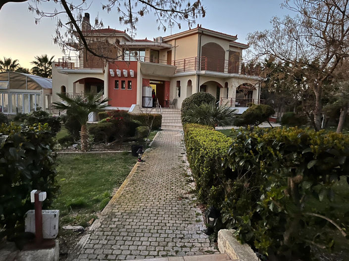 Image No.1-Villa de 4 chambres à vendre à Nea Artaki