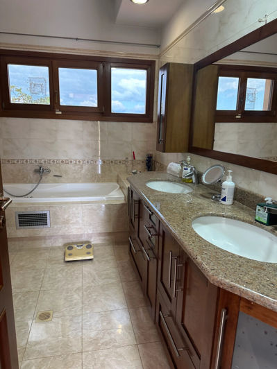 Image No.15-4 Bed Villa for sale