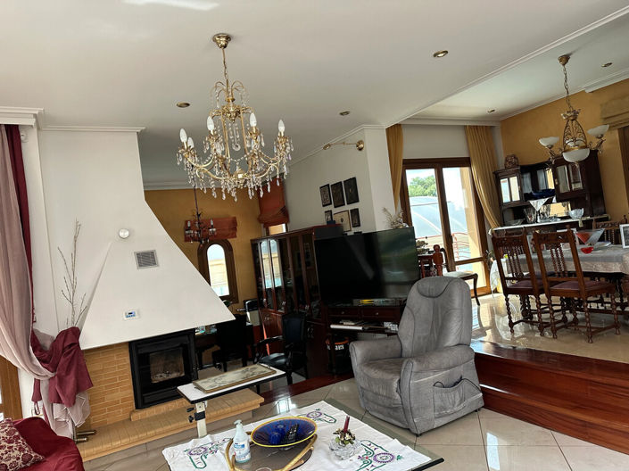 Image No.8-4 Bed Villa for sale