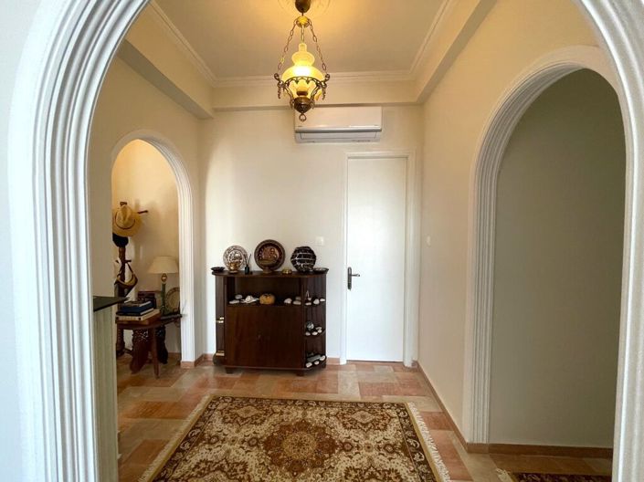 Image No.16-4 Bed Property for sale