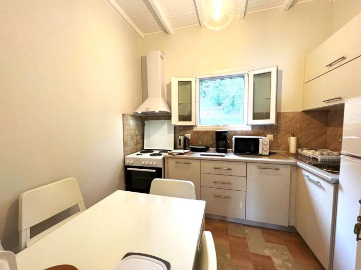 Image No.28-4 Bed Property for sale