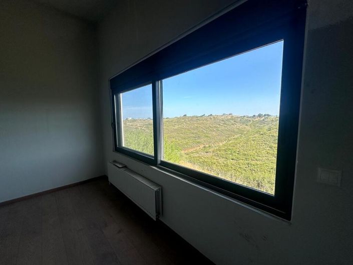 Image No.25-5 Bed Property for sale