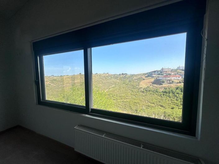 Image No.29-5 Bed Property for sale