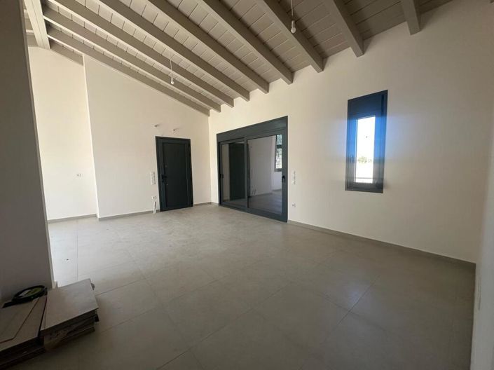 Image No.4-5 Bed Property for sale