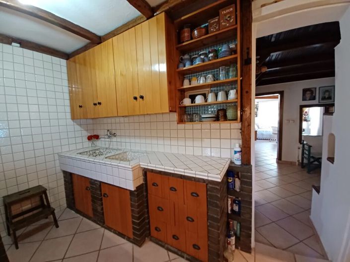 Image No.18-4 Bed Property for sale
