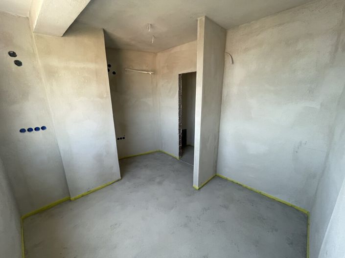 Image No.18-Maisonette for sale