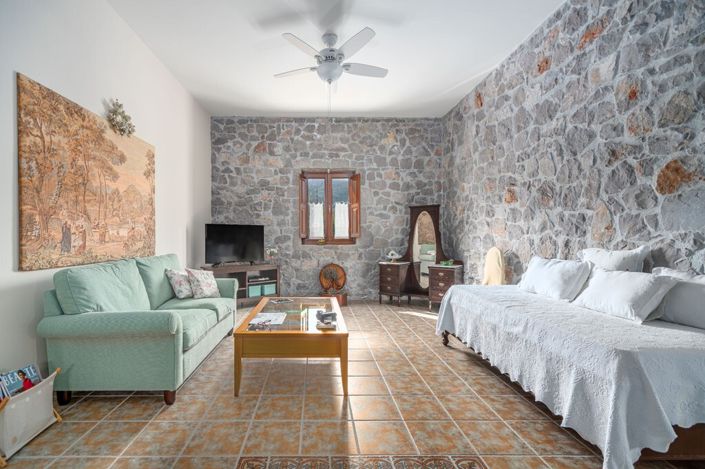 Image No.13-7 Bed Villa for sale