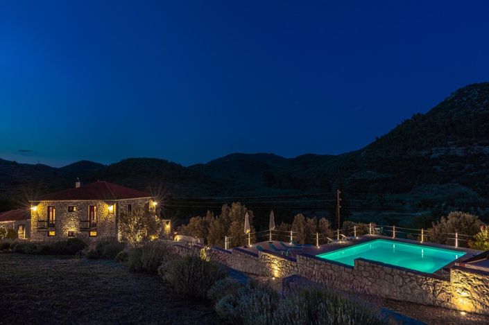 Image No.17-7 Bed Villa for sale