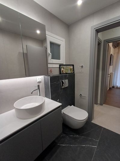 Image No.19-2 Bed Flat for sale