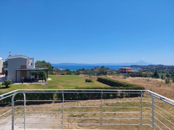 Image No.1-2 Bed Maisonette for sale